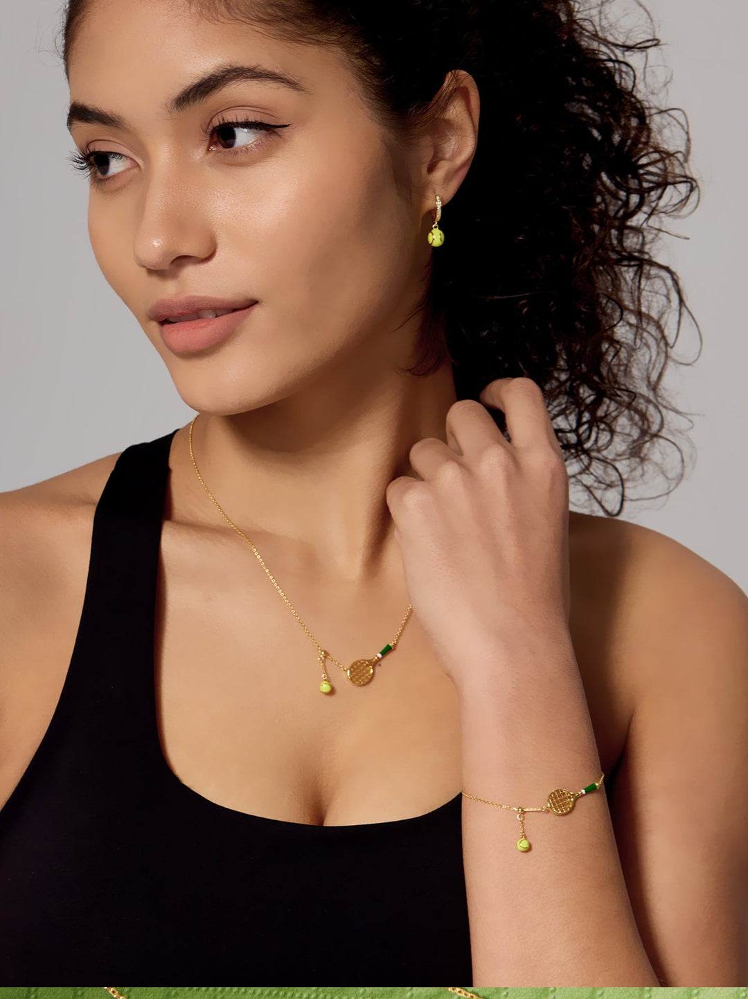 Collana a Forma di Racchetta da Tennis in Rame Verde Ecologico